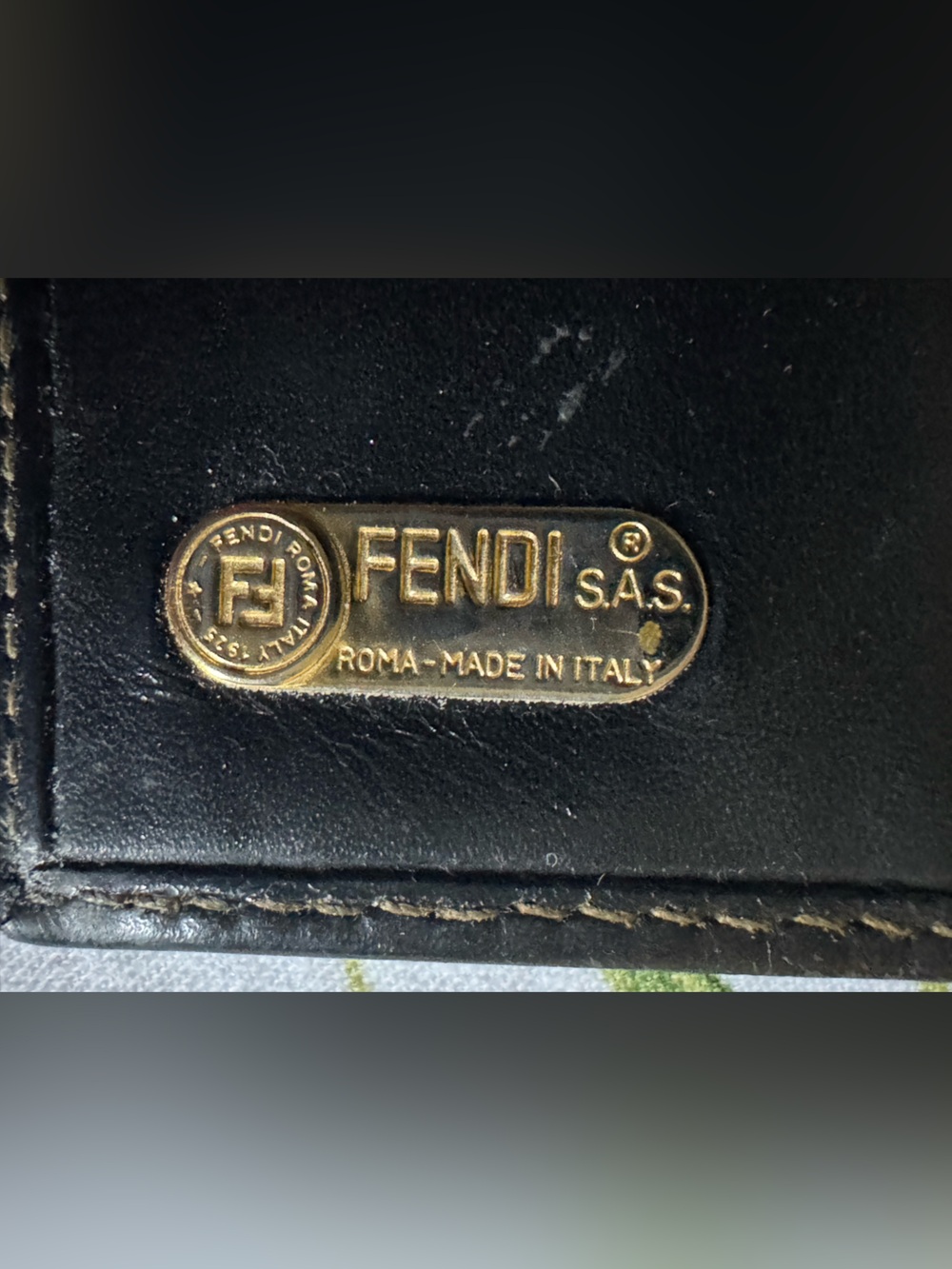 Vintage Fendi Canvas and Leather Bifold Wallet with Fendi Box - Authentic - Picture 14 of 16
